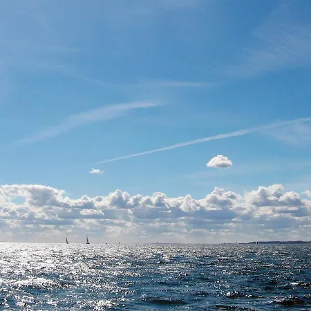 3 Person In Grömitz