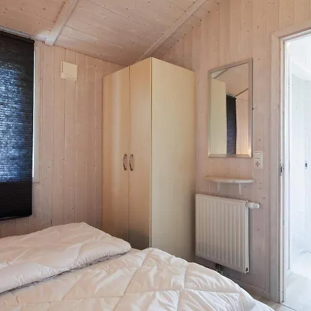 בית נופש 3 Person In *