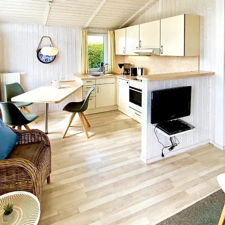 Two-bedroom In 7 Grömitz